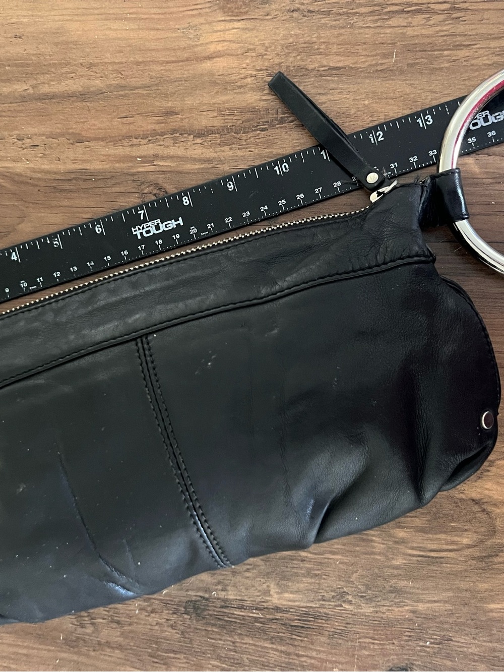 Kenneth Cole Black Leather Women’s Wristlet/ Clutch